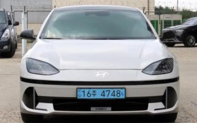 인천자동차싸게사는법 아이오닉 6 롱레인지 4WD 매물 사진 9 - 2022/11 121,582km